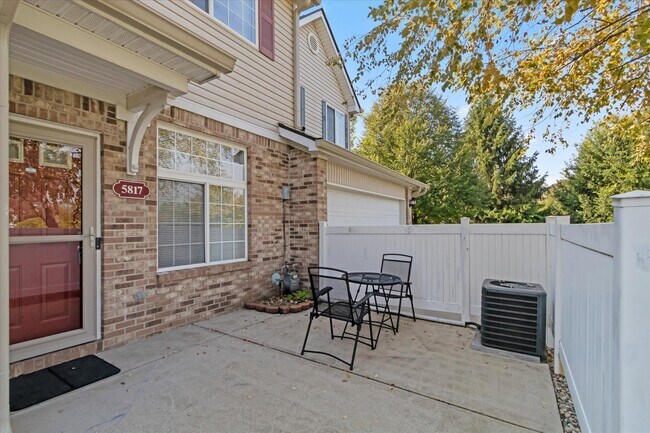 Photo - 5817 Shipwatch Ln