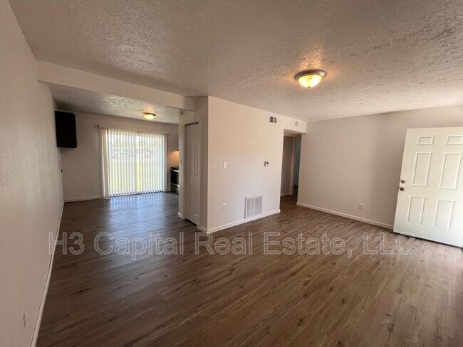 Photo - 892 Haller St Unit 1