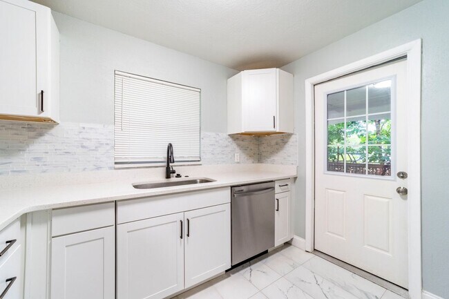 Photo - 51 N Cortez Ave