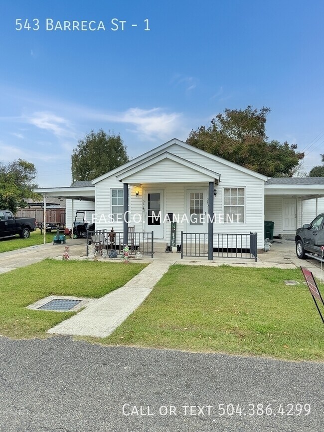 Building Photo - 543 Barreca St Unit 1