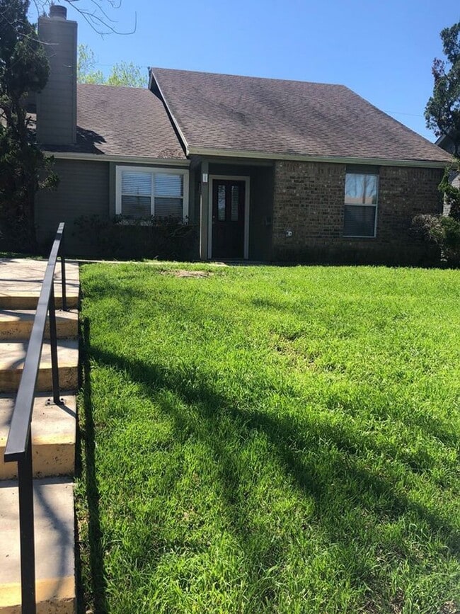 Photo - Country View Apartments