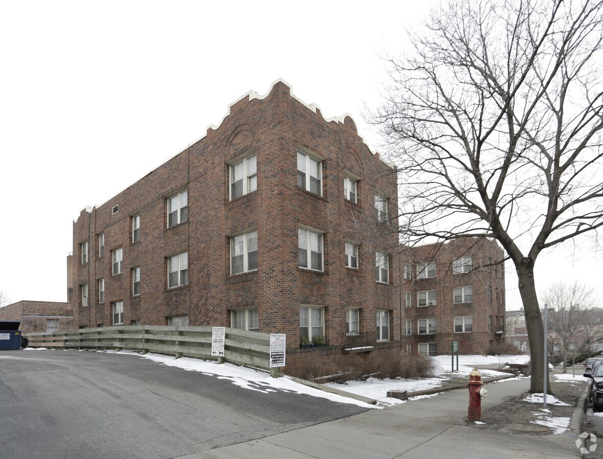Ridgewood Court Apartments - Ridgewood Court Apartments