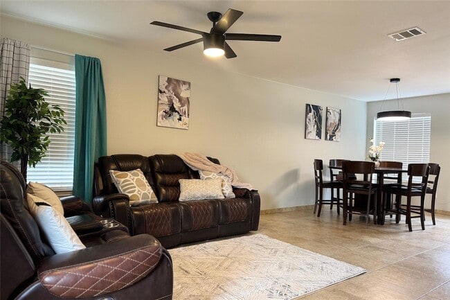 Photo - 6300 Crumley Ln