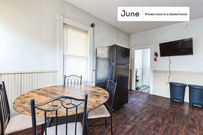 Photo - Room in Shared 5 bed/1 bath home Unit A