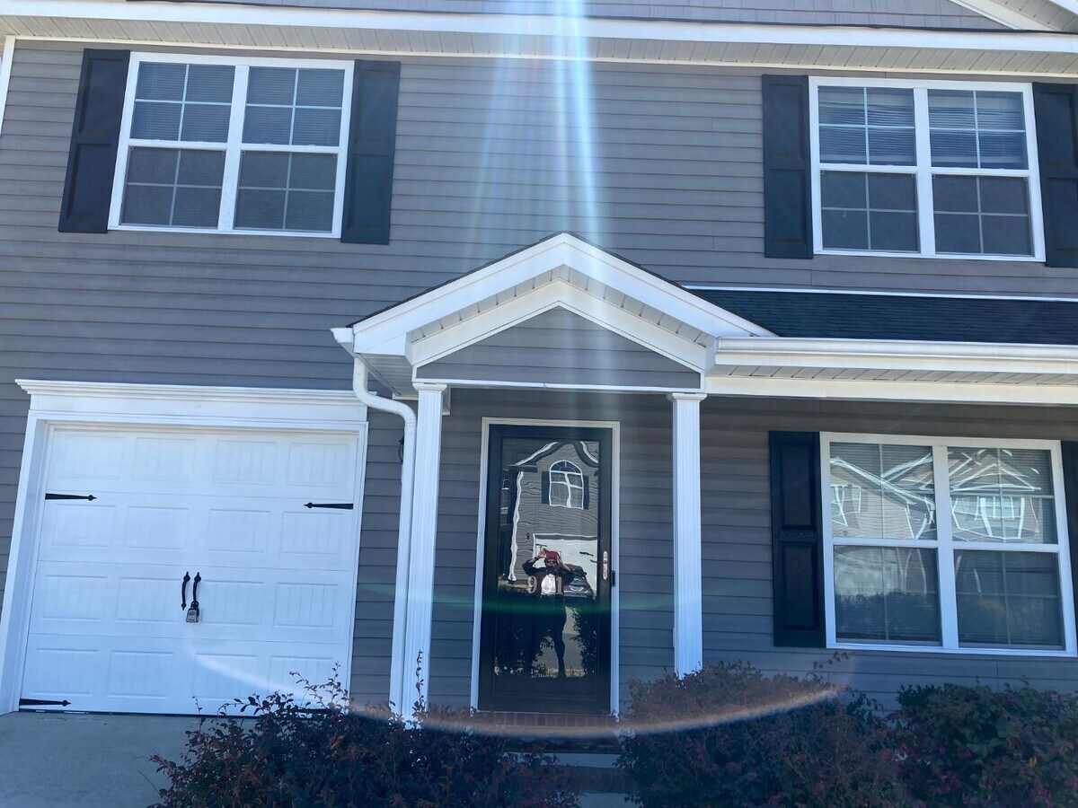 Photo - 901 Pitman Rd