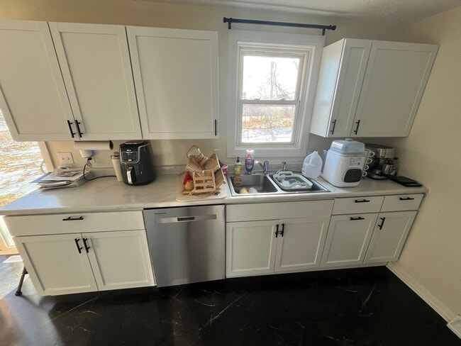 Photo - 3523 Valley St