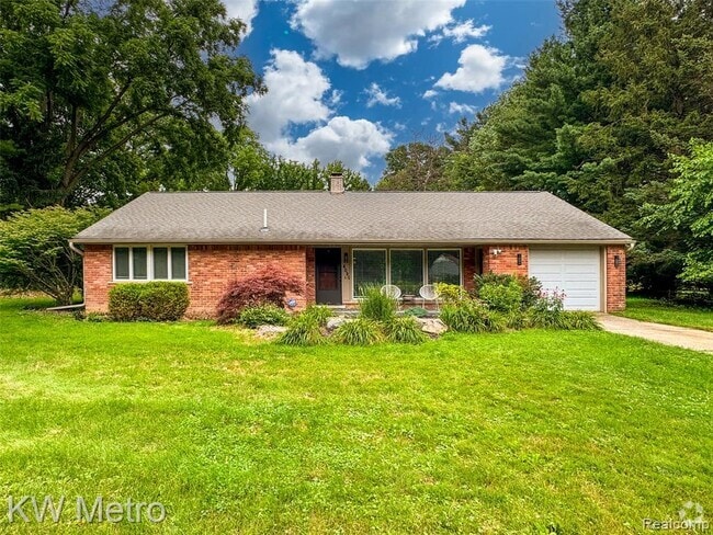Building Photo - 4096 Chestnut Hill Dr Rental