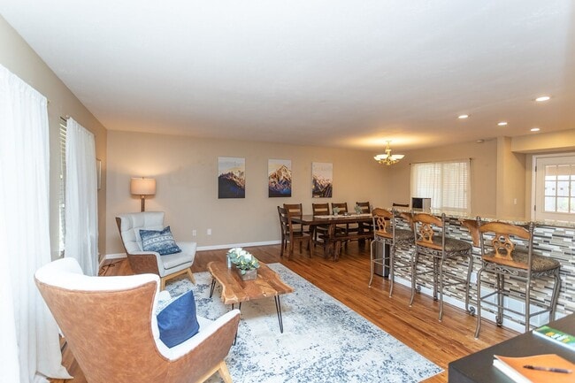 Photo - BEAUTIFUL 4BD SPLIT-LEVEL HOME in VILLA LO...