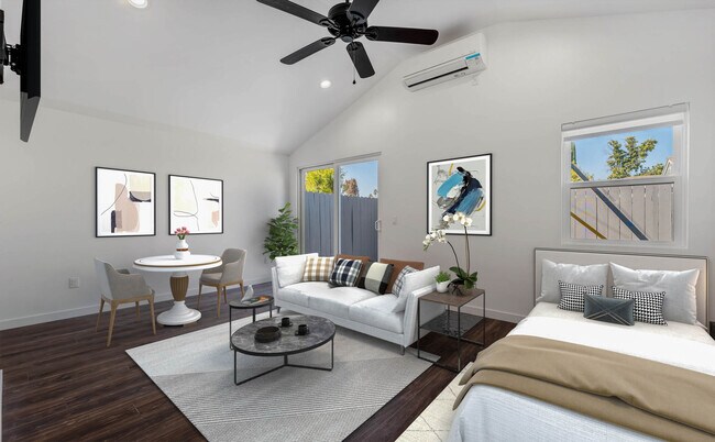 Photo - 6727 Bothwell Rd