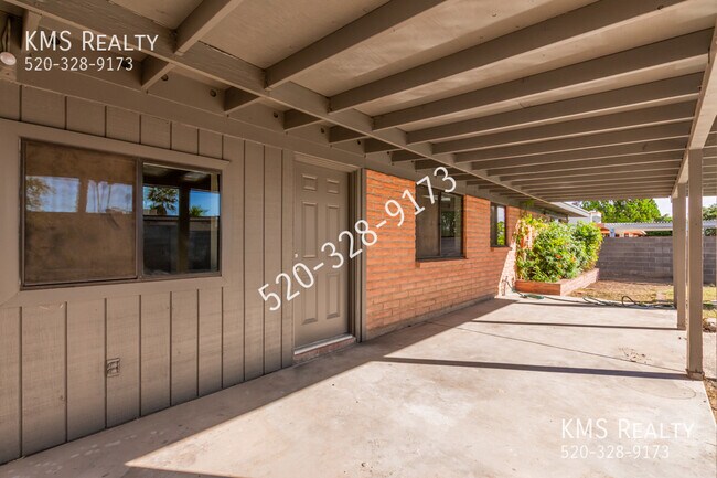 Photo - 2426 S Palm Springs Dr