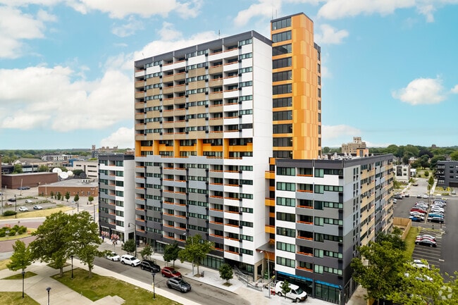 Photo - Park Square Apartments