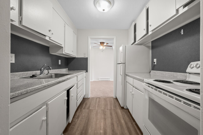 Photo - 43 Olcott Dr