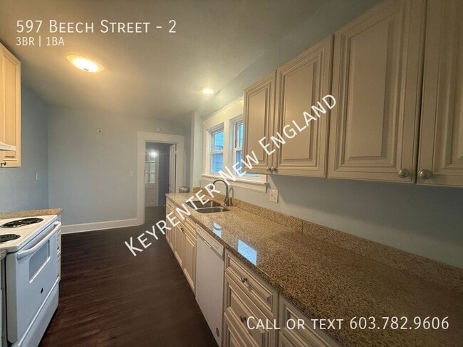 Building Photo - 597 Beech St Unit 2