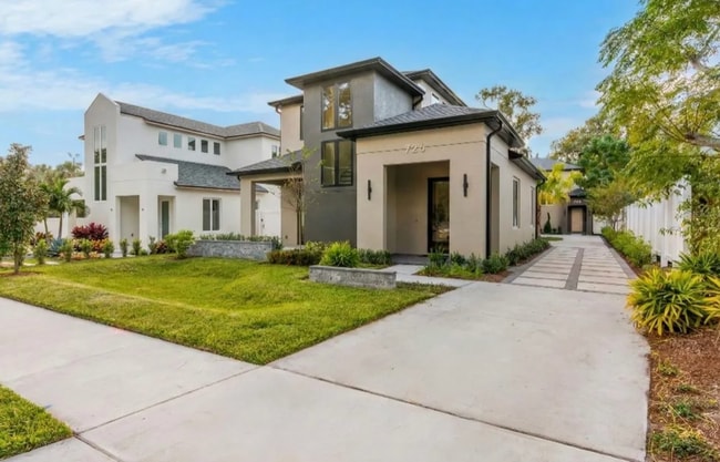 Photo - 726 Ellwood Ave