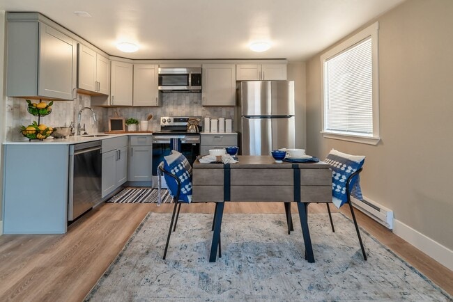 Building Photo - 502 S San Juan Ave Unit 103 Rental
