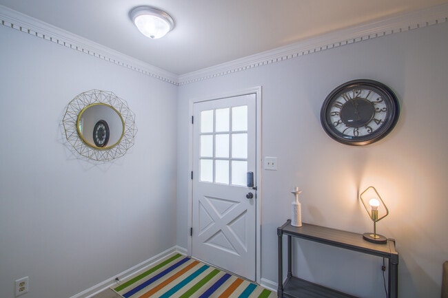 Front entryway - 8800 Nightingale Ln