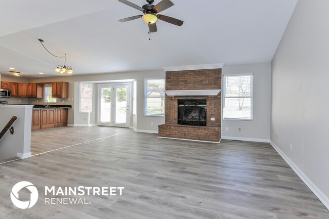 Photo - 210 Wenona Dr