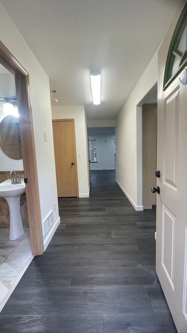 Photo - 3 bed 1.5 bath townhome in the prime location of Bothell!!