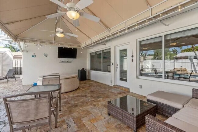 Photo - 1925 NE 29th Ct