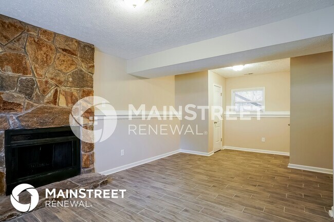 Photo - 4806 Tyne Dr