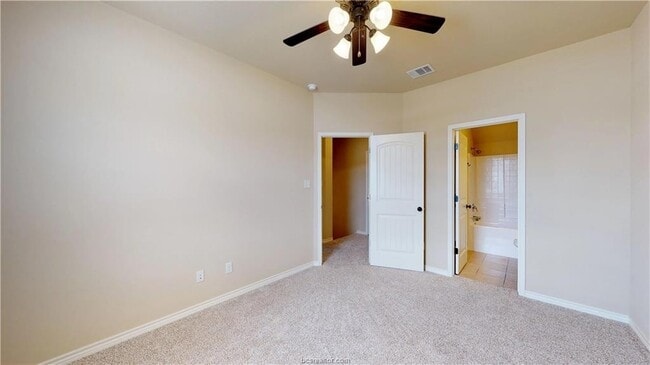 Photo - 104 Armored Ave