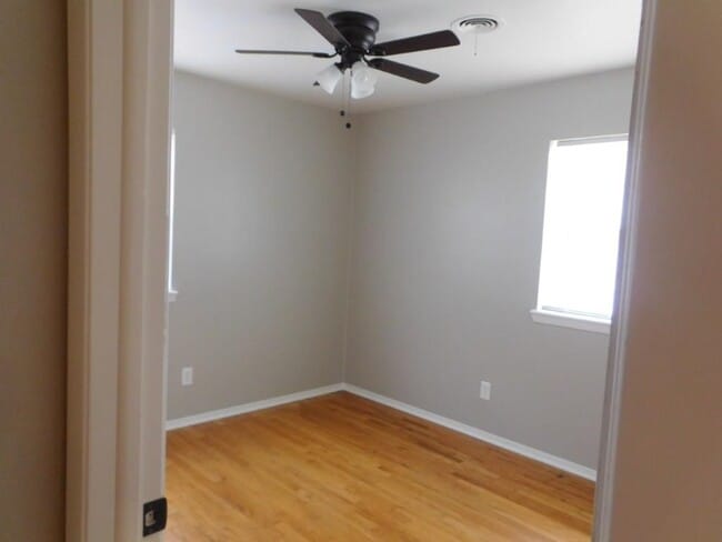 Photo - 4229 SE Bedford Dr