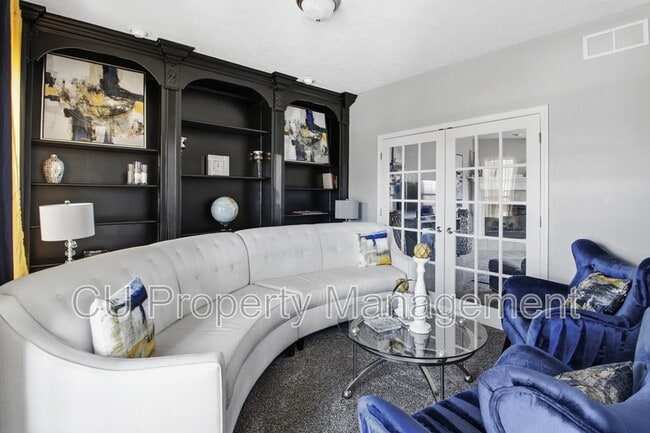 Photo - 2950 E Stone Creek Blvd