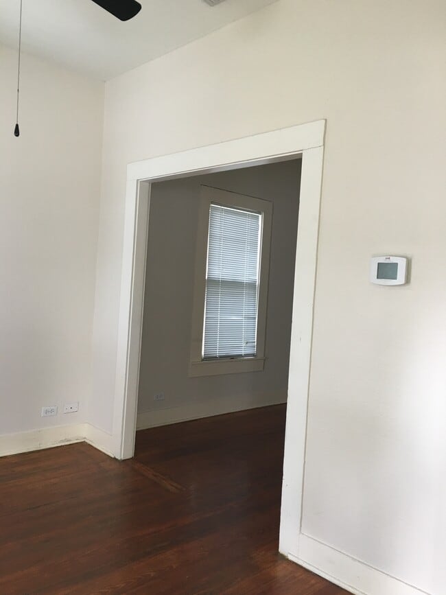 Building Photo - 505 Wilmington Ave Rental