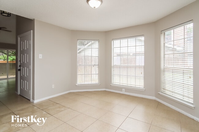 Photo - 8654 Pine Falls Dr