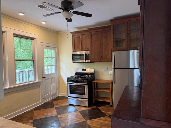 Photo - 621 Prospect Ave
