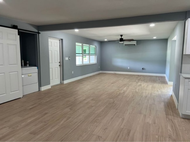 Photo - 2148 Aldridge Ave