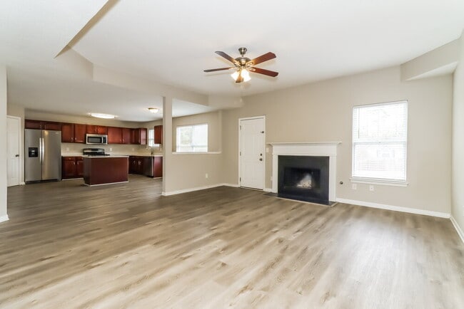 Photo - 265 Redding Ridge