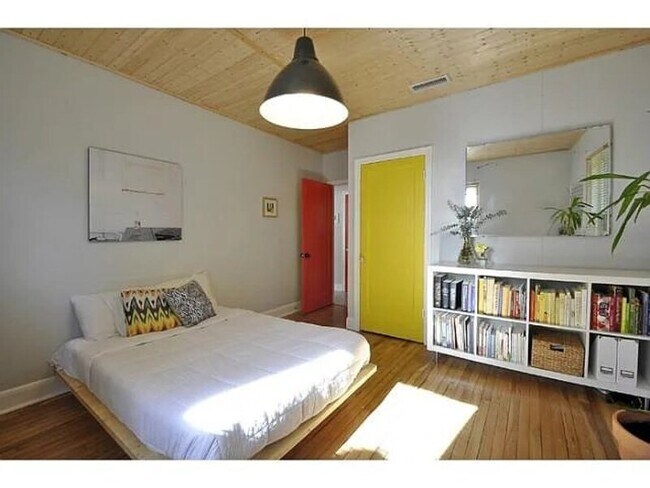 Photo - 3701 Hollywood Ave