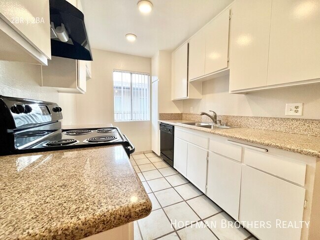 Photo - 626 E Verdugo Ave Unit U