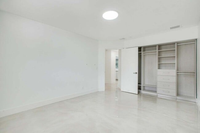 Photo - 7351 Valencia Dr