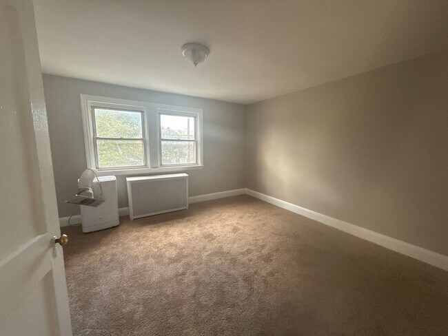 Photo - 104 Willow Spring Rd Unit 2