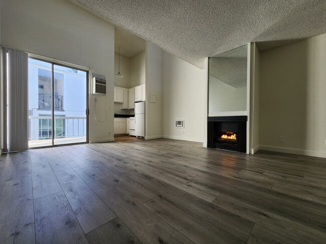 Building Photo - 9618 Exposition Blvd Rental