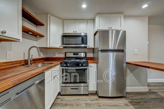 Photo - 1350 Haskell St Condo Unit C