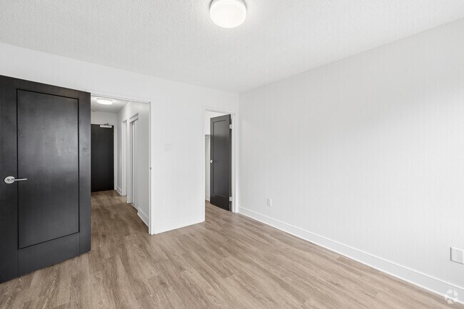 1BR, 1BA - 659SF - Bedroom