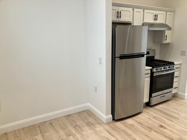 Photo - 513 1/2 S Main St Unidad 2