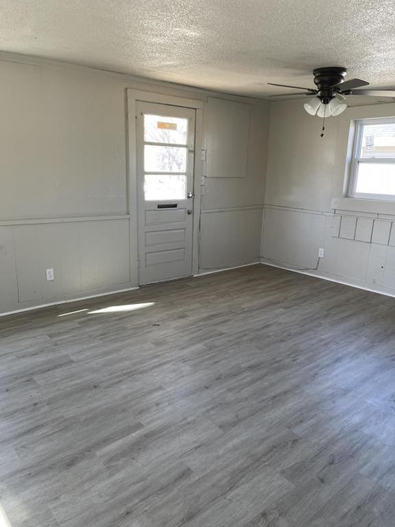 Photo - 827 S Sergeant Ave