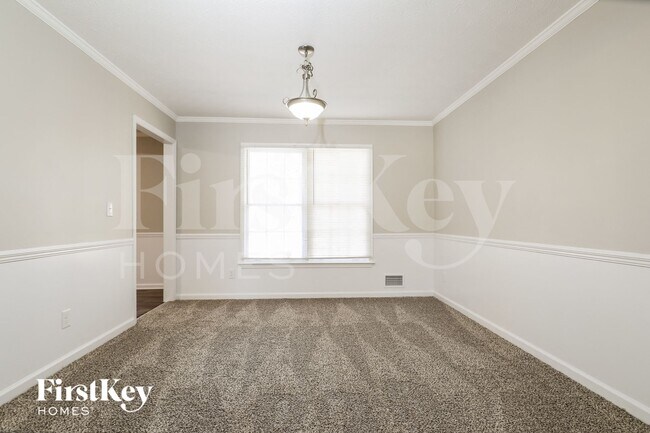 Photo - 331 Crescentview Ct