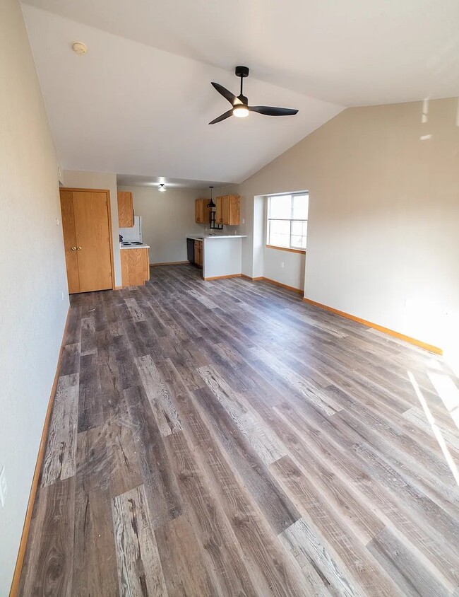 Photo - 1221 University Ave Unidad F302