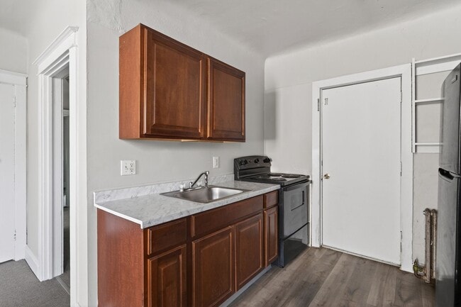 Photo - 332 W Washington St Unit 2