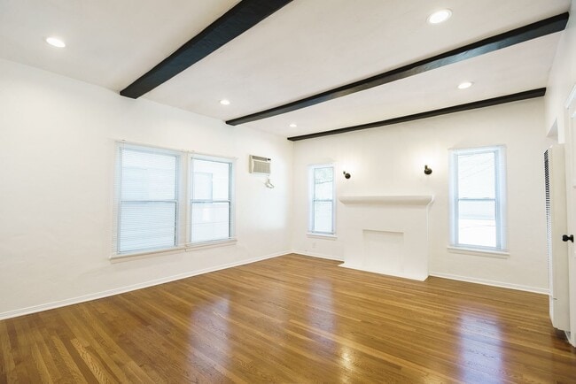 Photo - 147 North Hamilton Drive
