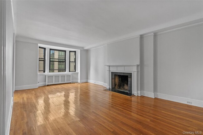 Photo - 240 Martine Ave Unit 4G