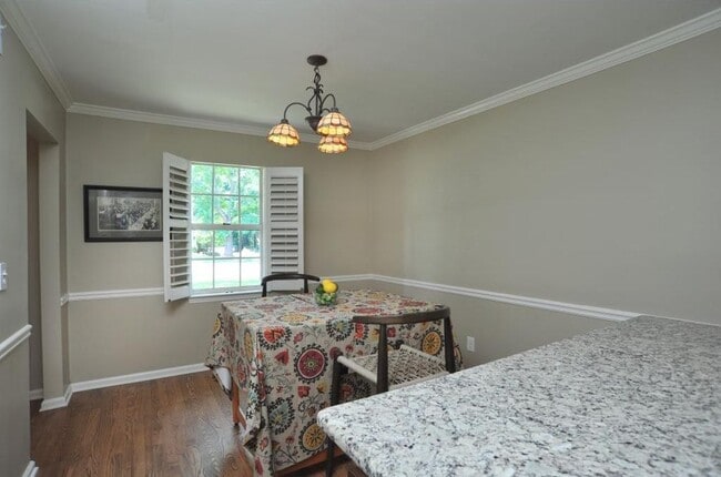 Photo - 115 Park Bridge Ln