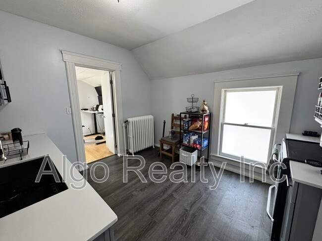 Photo - 648 Iglehart Ave