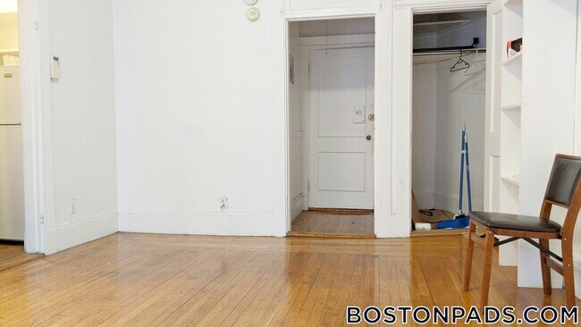 Photo - 26 Hemenway St Unit 5