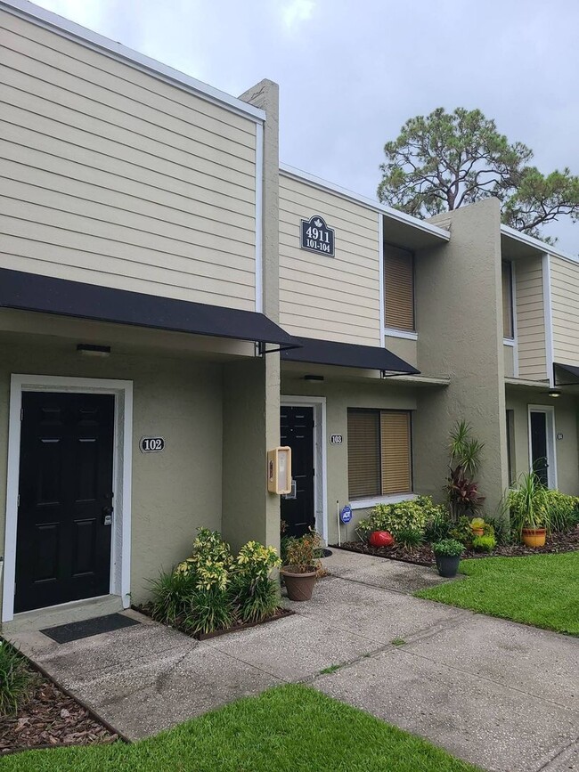 2 Bedroom 1.5 Bath Townhome - Grand Oaks C... - 2 Bedroom 1.5 Bath Townhome - Grand Oaks C... Unidad 101